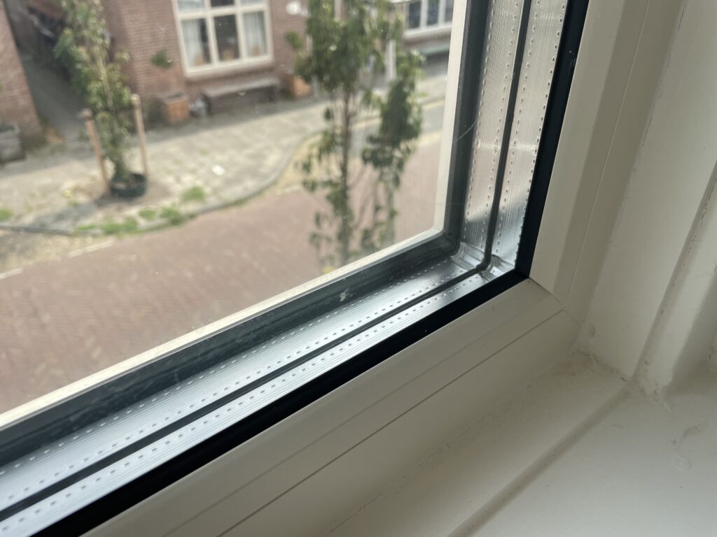 Huis verduurzamen met triple glas in een kunststof kozijn: superieure isolatie.